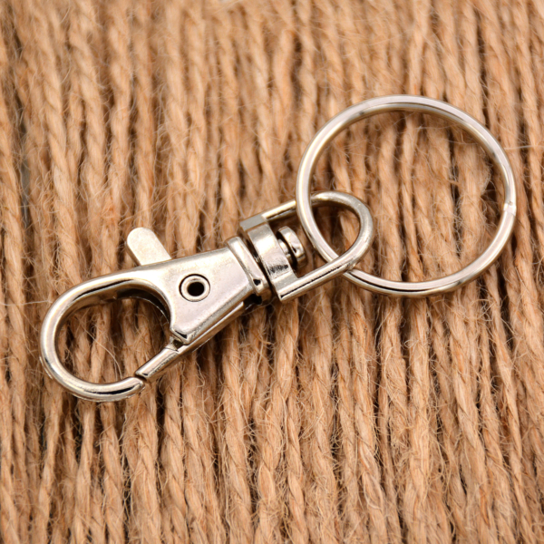Karabinerhaken mit Schlüsselring